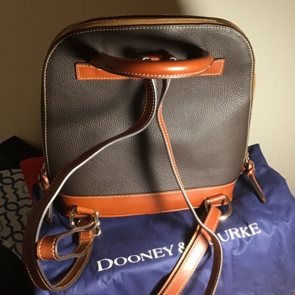 ?Dooney & Bourke, new with dust bag, and papers, see photos, gorgeous main image 5